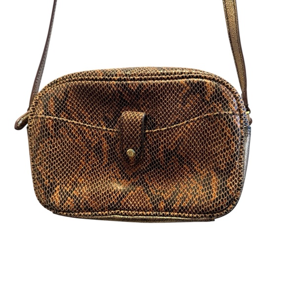 G.I.L.I Snakeskin Embossed Genuine Leather Camera Crossbody Bag - Picture 1 of 11